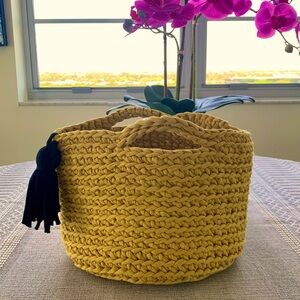 Crochet hand made new handbag
